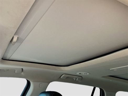 Used 2022 GMC Acadia Denali w/ Black Diamond Edition image 23