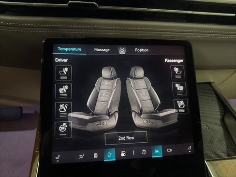 Certified 2025 Cadillac Escalade Premium Luxury Platinum w/ LPO, Radiant Package RWD image 39