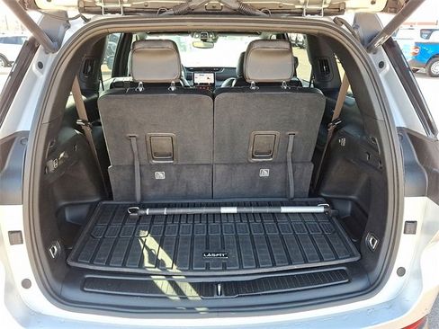 Used 2024 Jeep Grand Cherokee L Limited image 26