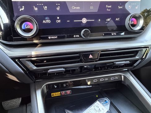 Used 2025 Lexus TX 350 AWD w/ Technology Package image 26