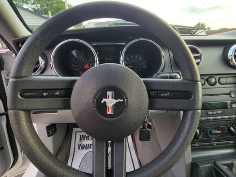 Used 2006 Ford Mustang GT Premium RWD image 13