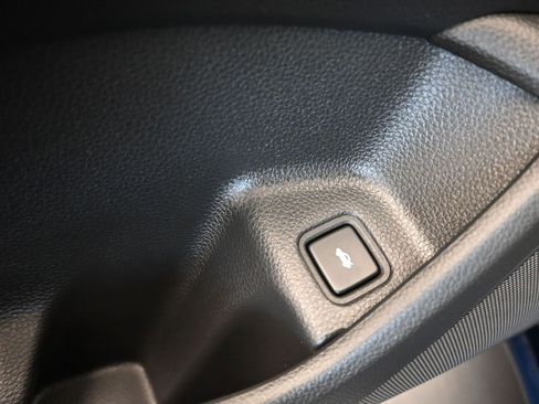 Used 2018 Honda Accord LX image 11