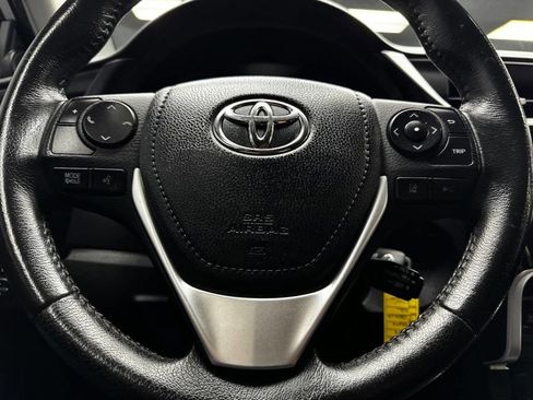 Used 2019 Toyota Corolla SE w/ Carpet Mat Package (TMS) FWD image 23