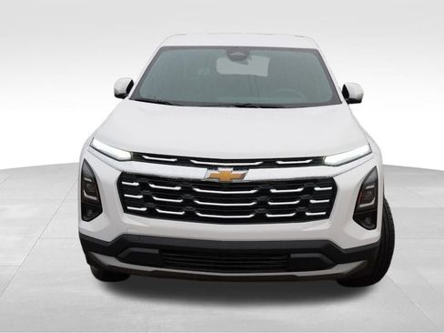 New 2026 Chevrolet Equinox LT w/ Safety and Technology Package image 8