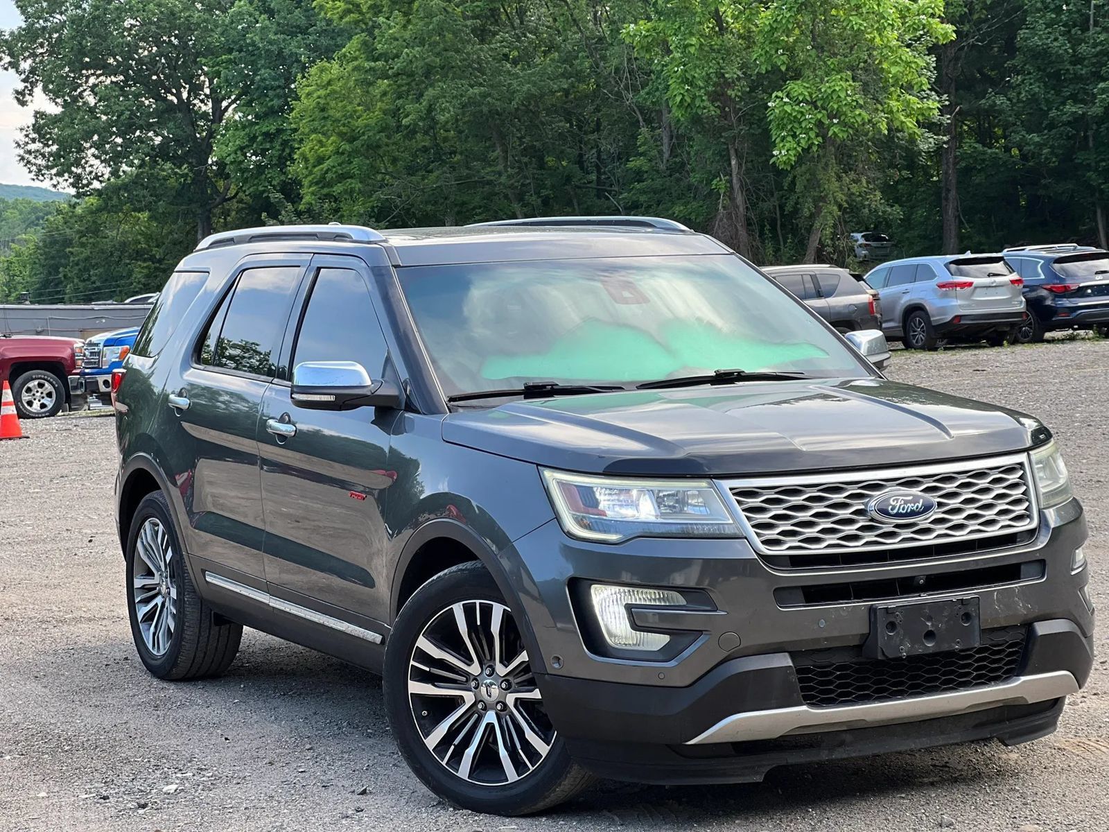 Used 2016 Ford Explorer Platinum AWD/4WD image 8