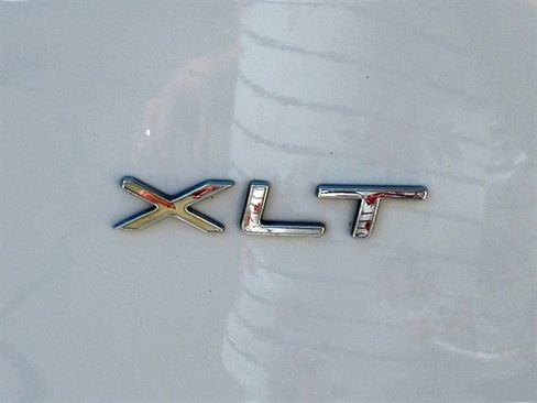 Used 2023 Ford Transit 350 XLT image 34