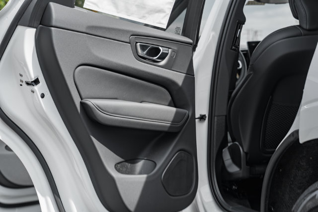 New 2026 Volvo XC60 B5 Ultra w/ Protection Package Premier AWD/4WD image 38