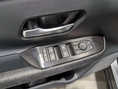 Used 2026 Nissan Kicks SV w/ SV Premium Package FWD image 13