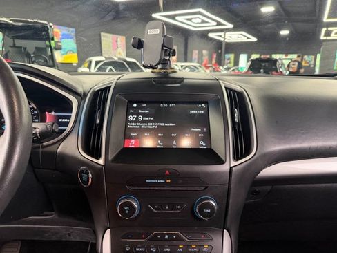 Used 2016 Ford Edge SEL w/ Equipment Group 201A FWD image 12