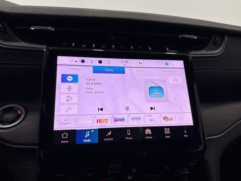 New 2025 Jeep Grand Cherokee L Limited w/ MOPAR Finishing Package image 33