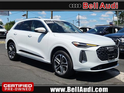 Certified 2025 Audi Q5 Premium Plus w/ Premium Plus AWD/4WD image 1