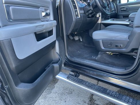 Used 2017 RAM 1500 Big Horn image 14