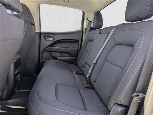 Used 2022 Chevrolet Colorado LT image 18