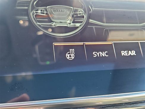 Used 2019 Audi Q8 Premium Plus w/ Premium Plus image 24