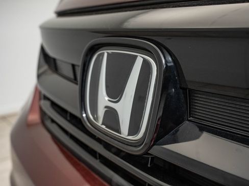 Used 2022 Honda Pilot Special Edition image 3