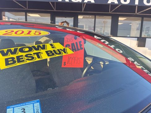 Used 2015 Ford Fusion SE w/ Equipment Group 202A image 12