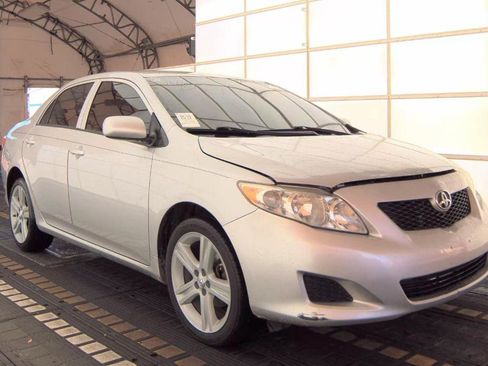 Used 2010 Toyota Corolla LE image 3