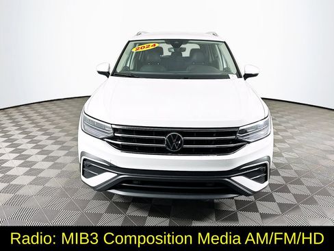 Used 2024 Volkswagen Tiguan SE image 4
