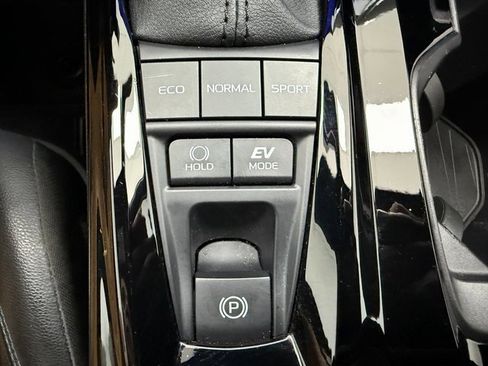 Used 2025 Toyota Camry XSE image 21