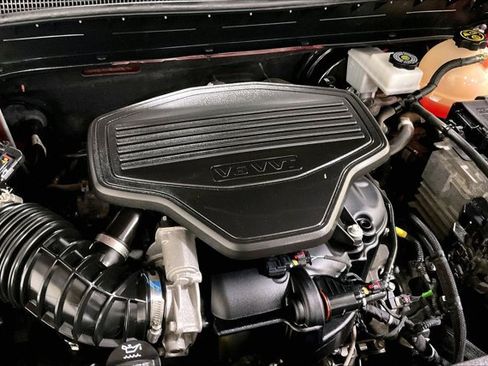 Used 2021 Chevrolet Blazer LT FWD image 31