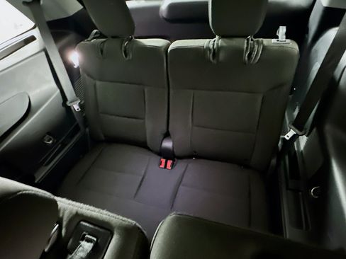 Used 2022 Ford Explorer XLT RWD image 28