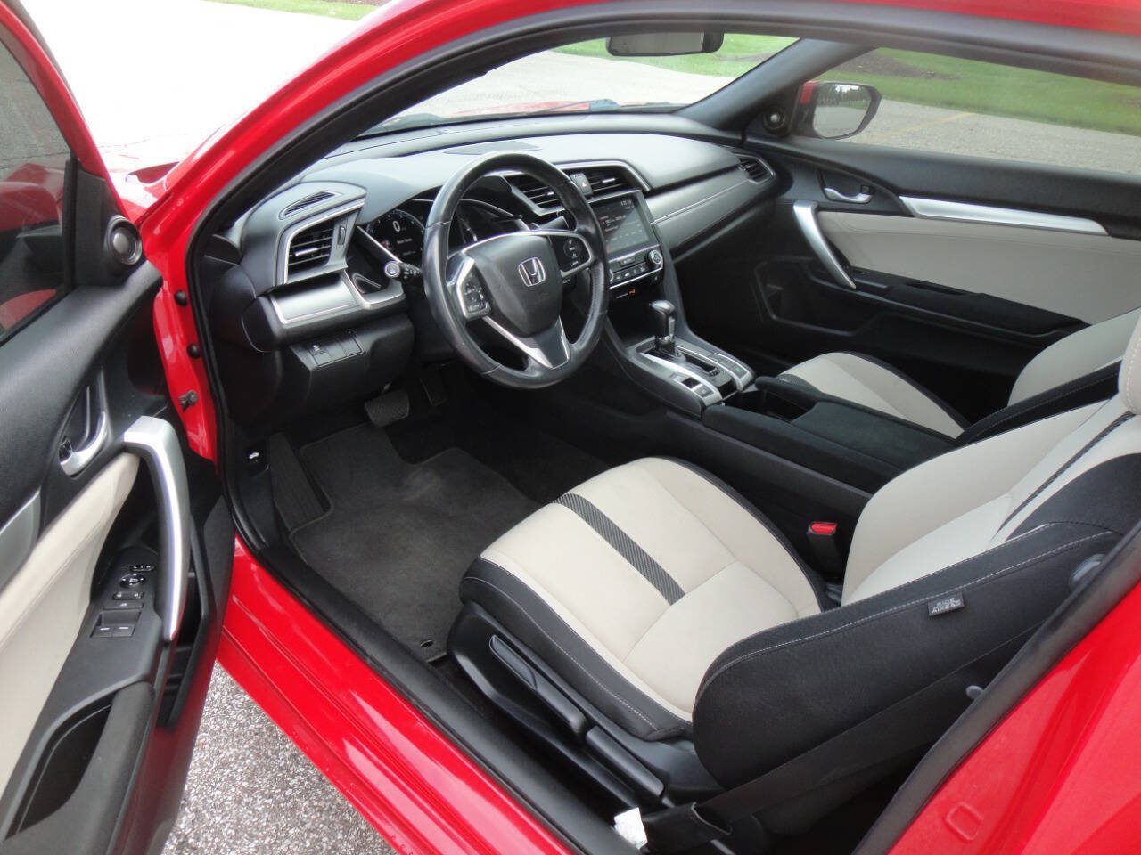 Used 2018 Honda Civic EX-T image 10