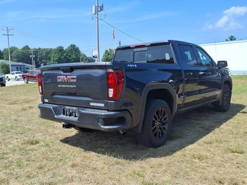 Used 2024 GMC Sierra 1500 Elevation w/ Preferred Package AWD/4WD image 4