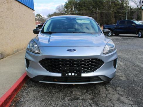 Used 2022 Ford Escape SE image 2