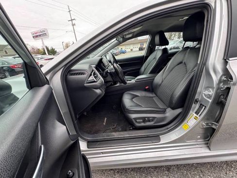 Used 2021 Toyota Camry SE image 11