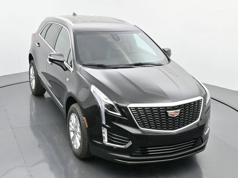 New 2025 Cadillac XT5 Luxury image 30