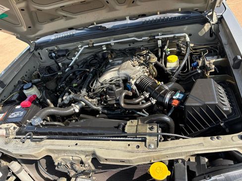 Used 2003 Nissan Frontier XE w/ XE Pwr Pkg image 20