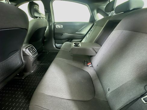 Used 2024 Hyundai Ioniq 6 SE RWD image 26