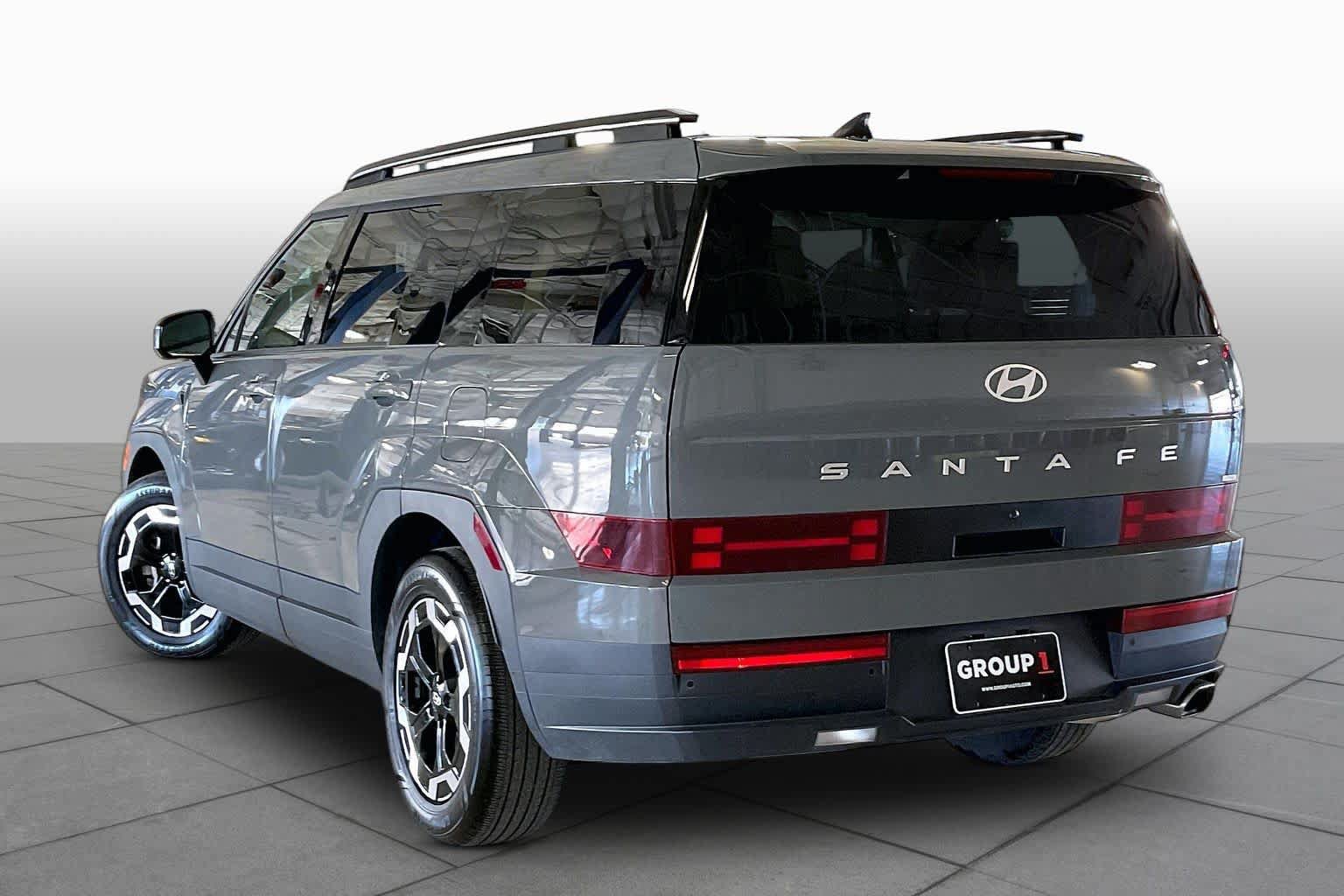 Used 2026 Hyundai Santa Fe SEL AWD/4WD image 11