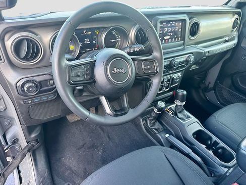 Certified 2023 Jeep Wrangler Unlimited w/ Cold Weather Group AWD/4WD image 10