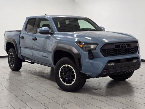 New 2026 Toyota Tacoma SR5 image 2