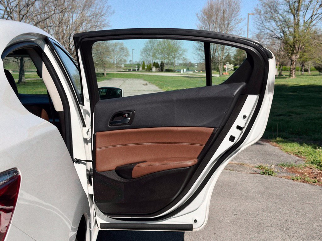Used 2020 Acura ILX w/ Premium Package FWD image 29