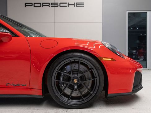 Certified 2025 Porsche 911 Carrera GTS image 11