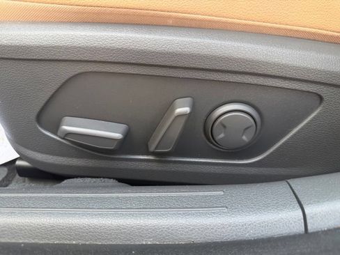 Used 2023 Hyundai Sonata Limited w/ Cargo Package FWD image 17