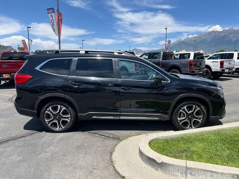 Used 2023 Subaru Ascent Limited AWD/4WD image 7