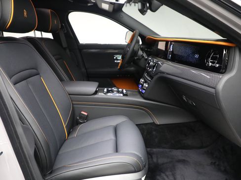 New 2025 Rolls-Royce Ghost Black Badge image 23
