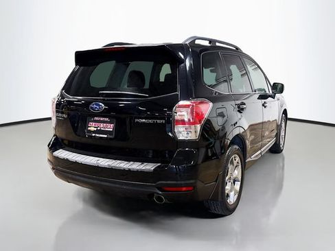 Used 2018 Subaru Forester 2.5i Touring AWD/4WD image 5