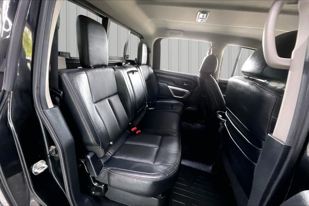 Used 2017 Nissan Titan SL AWD/4WD image 26