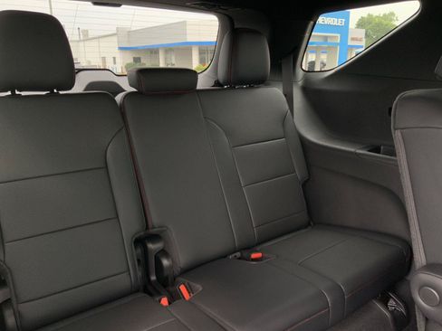 New 2026 Chevrolet Traverse RS w/ LPO, Floor Liner Package FWD image 55