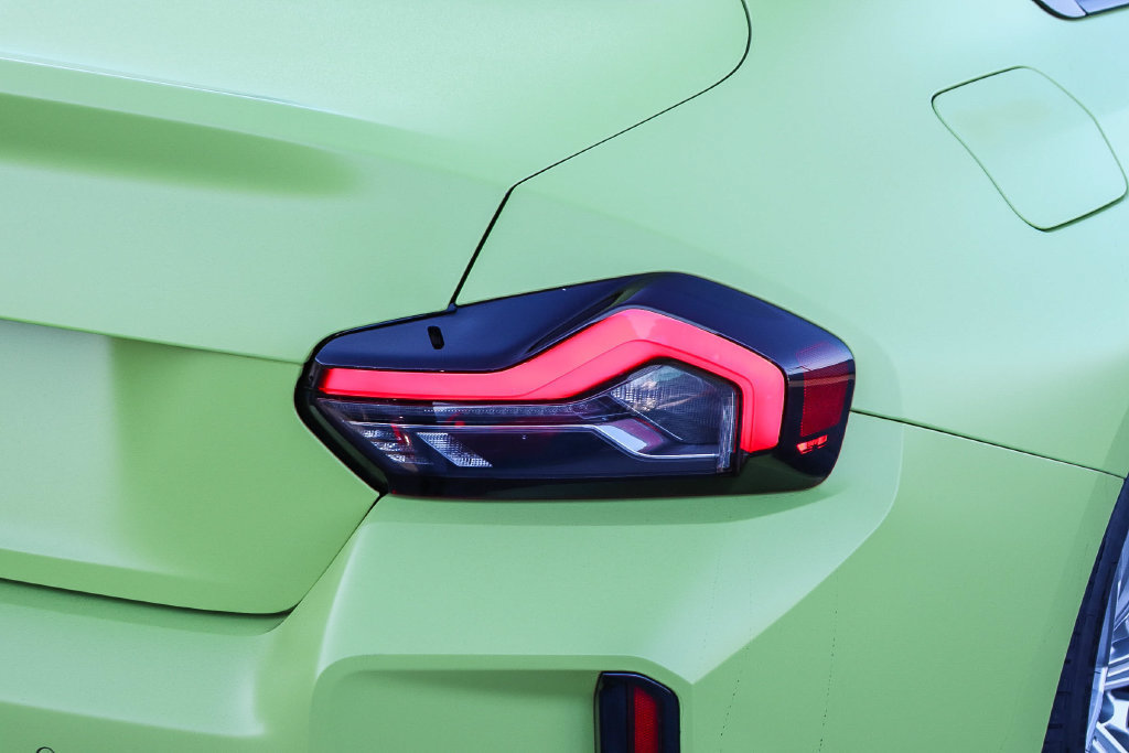 Used 2025 BMW M2 w/ Lighting Package RWD image 10