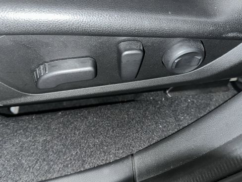 Used 2025 Subaru Forester Limited image 19