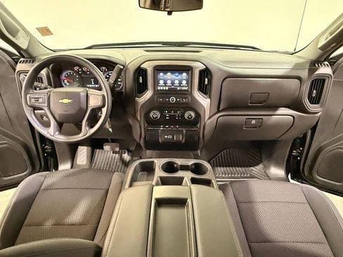 Used 2022 Chevrolet Silverado 1500 Custom AWD/4WD image 17