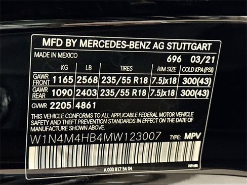 Certified 2021 Mercedes-Benz GLB 250 4MATIC image 33