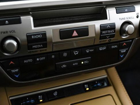 Used 2017 Lexus ES 350 image 27