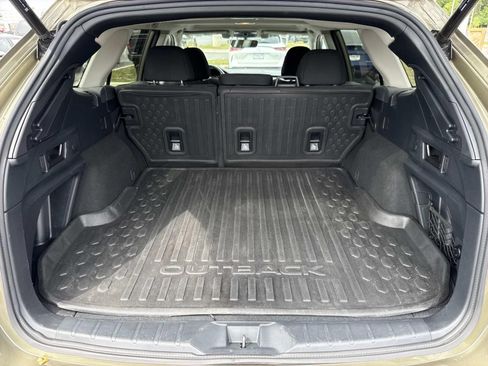 Used 2021 Subaru Outback Premium AWD/4WD image 27