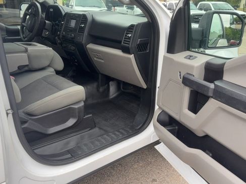 Used 2018 Ford F150 XL w/ Equipment Group 101A Mid RWD image 8